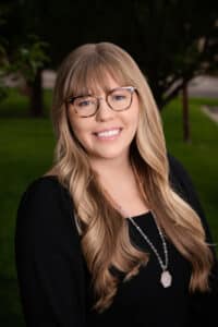 head shot of Colorado Springs Therapist Bridgett McCarroll